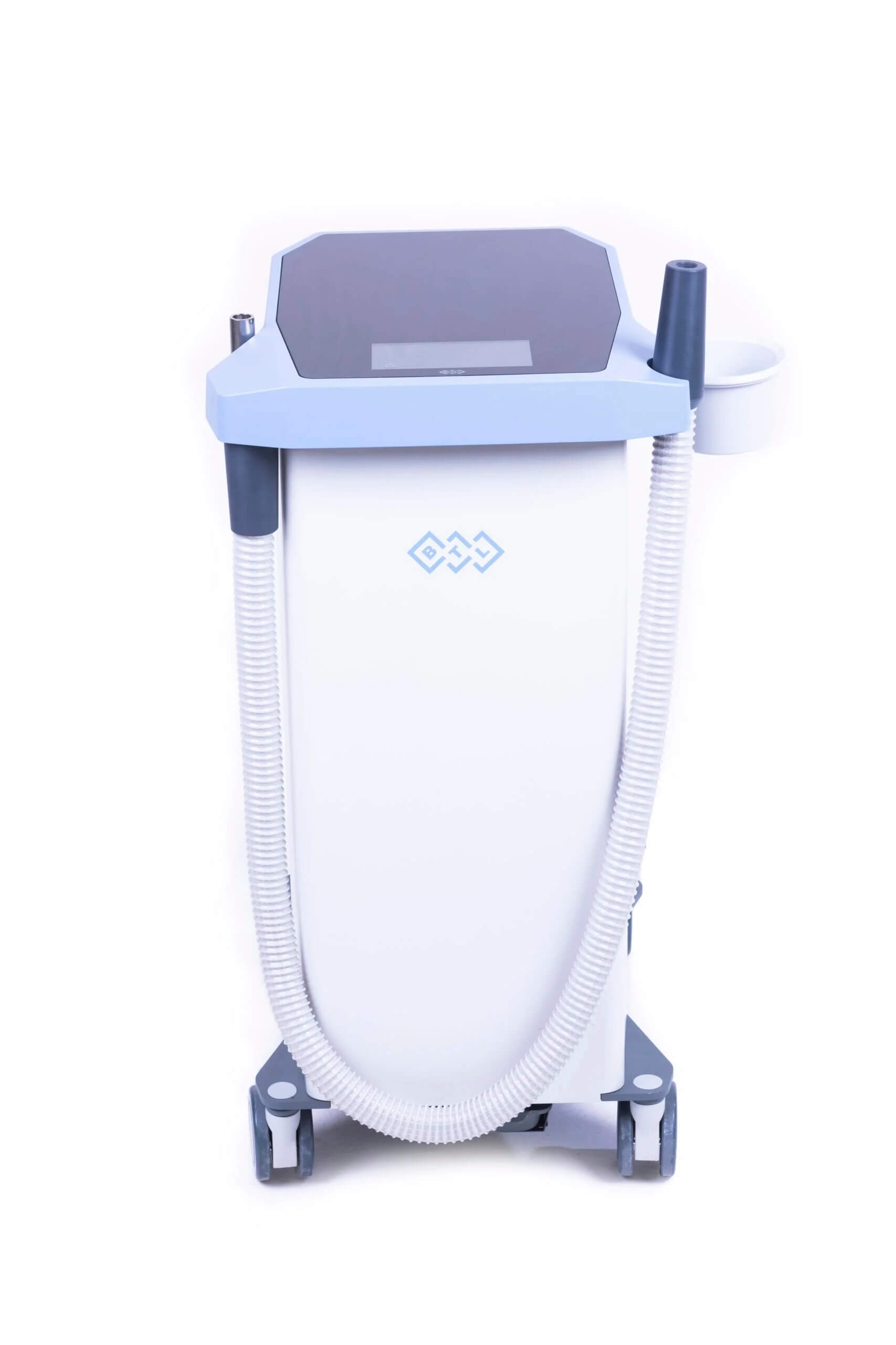 Le BTL Cryothérapie combine des techniques dynamiques conventionnelles et une application mains libres. Il offre des températures très basses (jusqu’à –35 °C) pour réduire l’inflammation, soulager la douleur et détendre les muscles, avec ou sans compression, selon l’application.