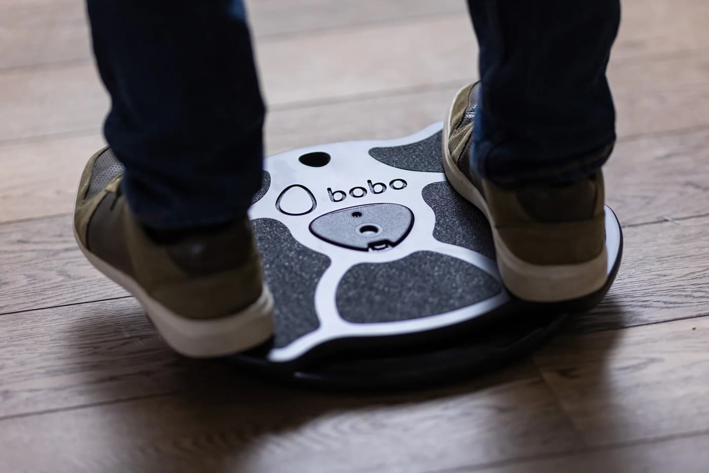 Gollé Médical Nancy - BoBo Pro 2.0, planche d’équilibre interactive et connectée conçue pour la rééducation, la prévention et l’entraînement fonctionnel